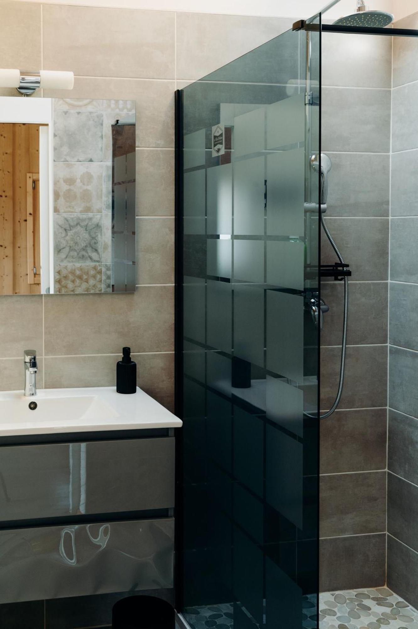 La Villa D'Helene 2 - Chambres D'Hotes Bnb Et Appartements - Cluses Buitenkant foto